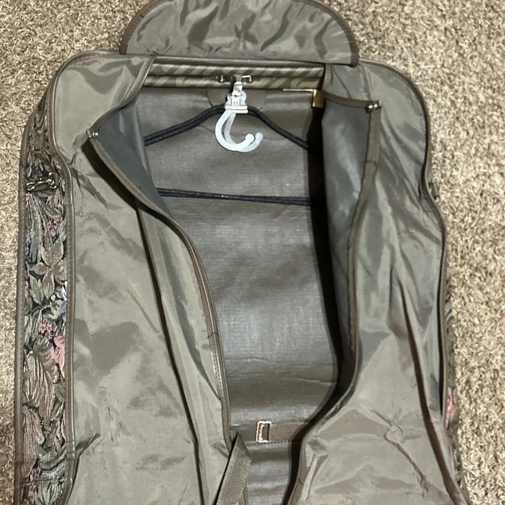 Vintage Jordache Floral Tapestry Hanging Garment Travel Luggage Bag Cottage Boho